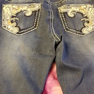 ND WEEKEND JEANS